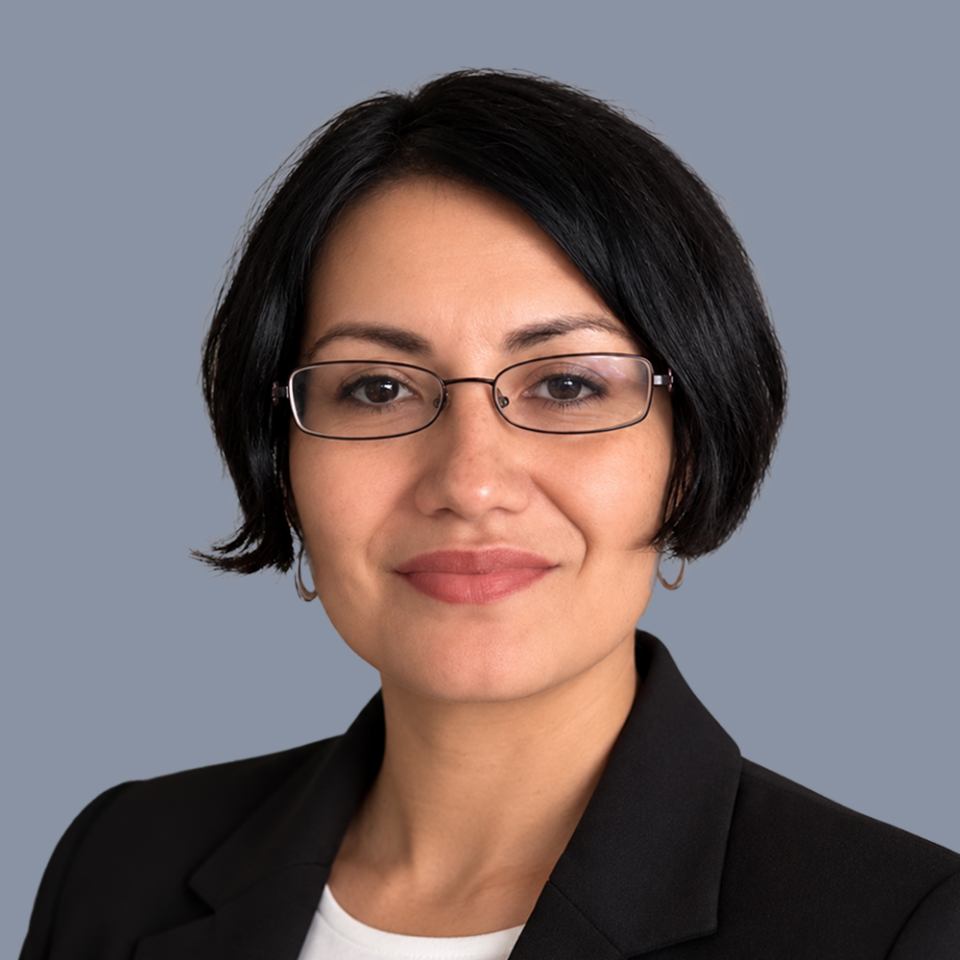 Lesyle Denner, Senior Compliance Officer